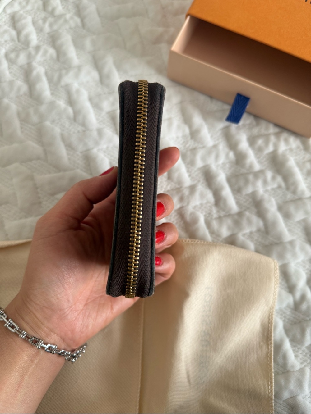 Louis Vuitton Monogram Canvas Brown and Gold Zip Card Holder - Picture 6 of 8